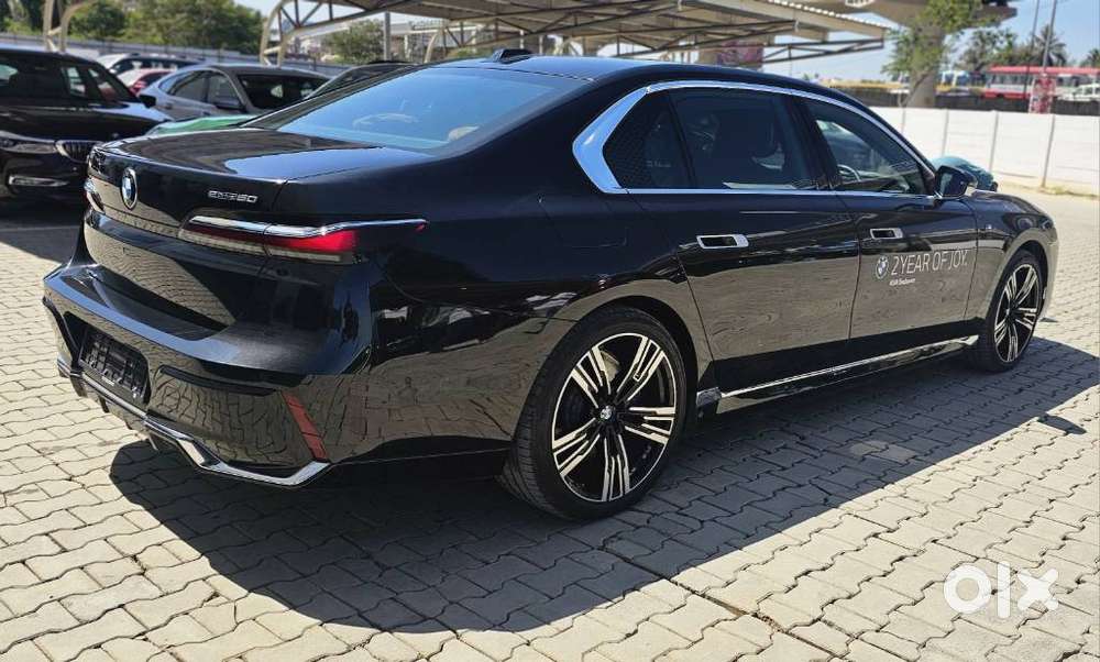 Bmw I7 Xdrive60, 2024, Electric