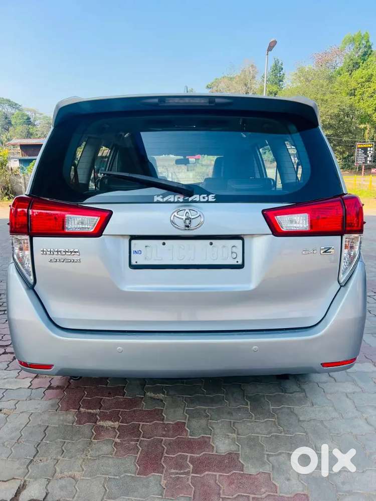 Toyota Innova Crysta 2017 Diesel 85000 Km Driven