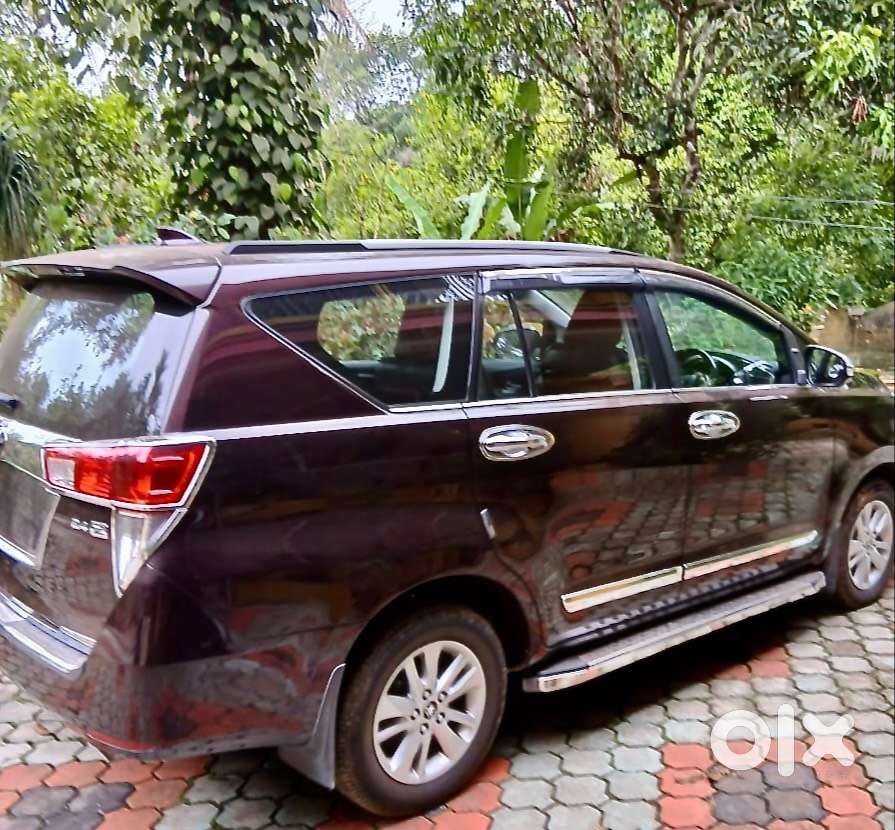 Toyota Innova Crysta 2017 Diesel Well Maintained