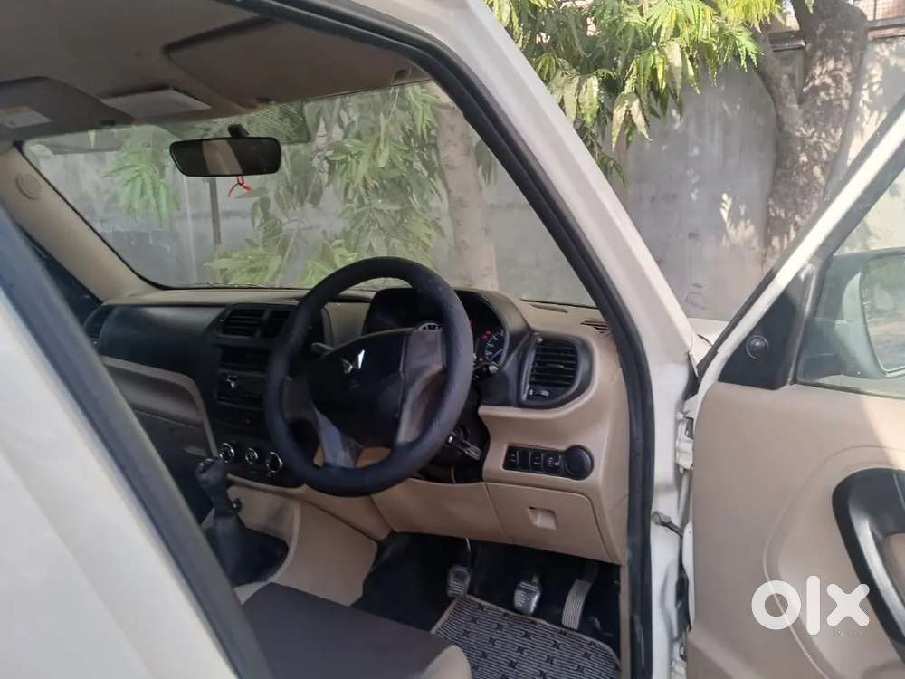 Mahindra Bolero N4