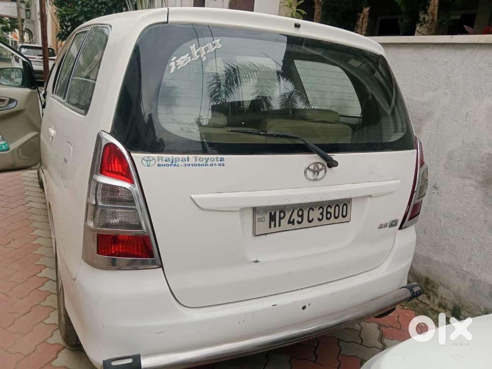 Toyota Innova  2.5 G