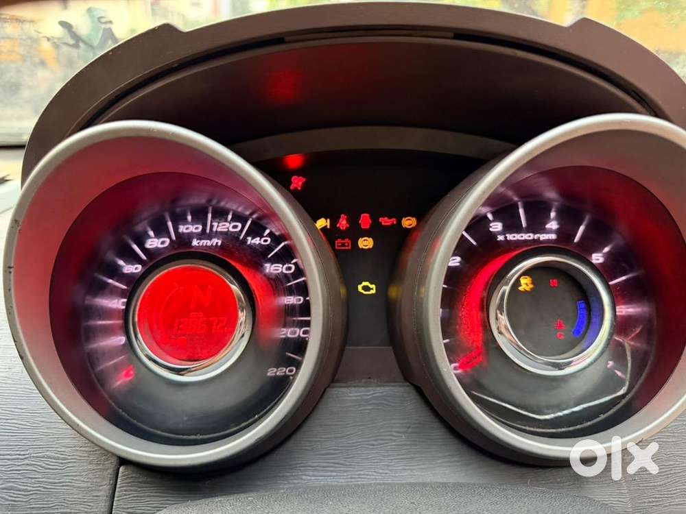Mahindra Xuv500 2012 Diesel Well Maintained
