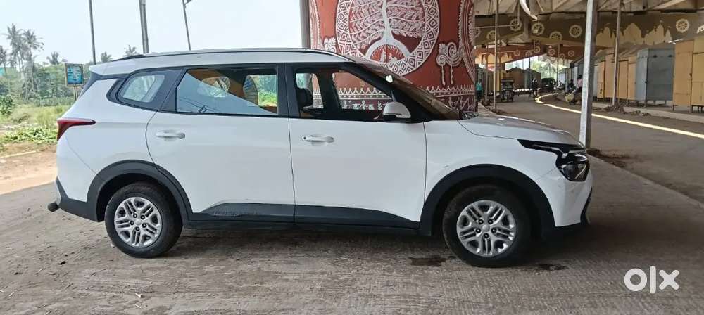 Kia Carens 2022 Petrol 58725 Km Driven