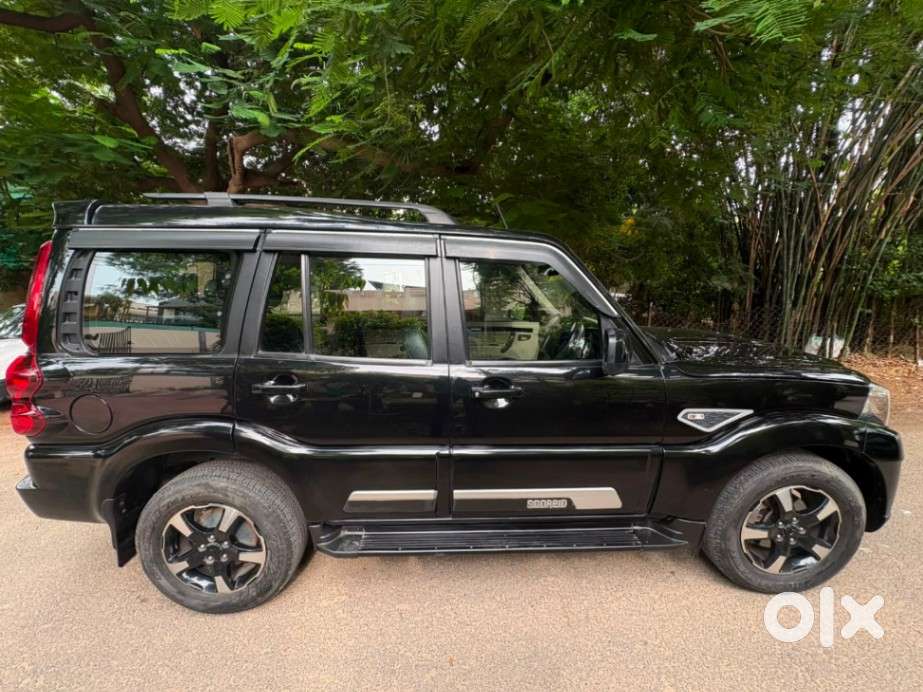 Mahindra Scorpio Classic 2.2 S 11 Mt 7 Str, 2024, Diesel