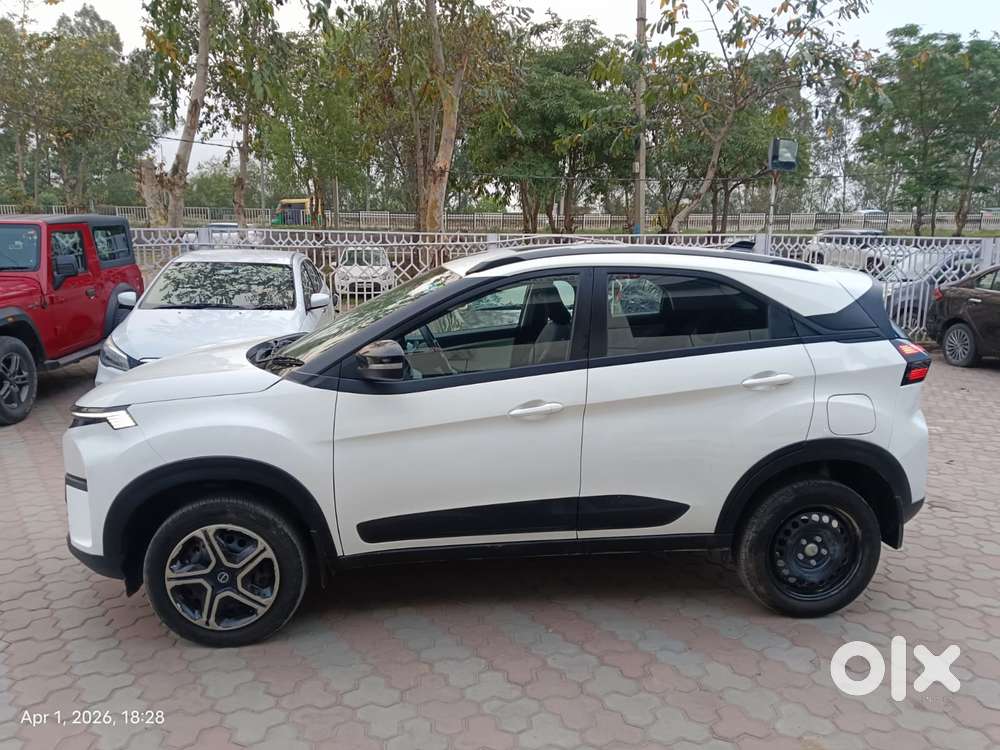 Tata Nexon 1.5 Revotorq Xma Amt, 2025, Petrol
