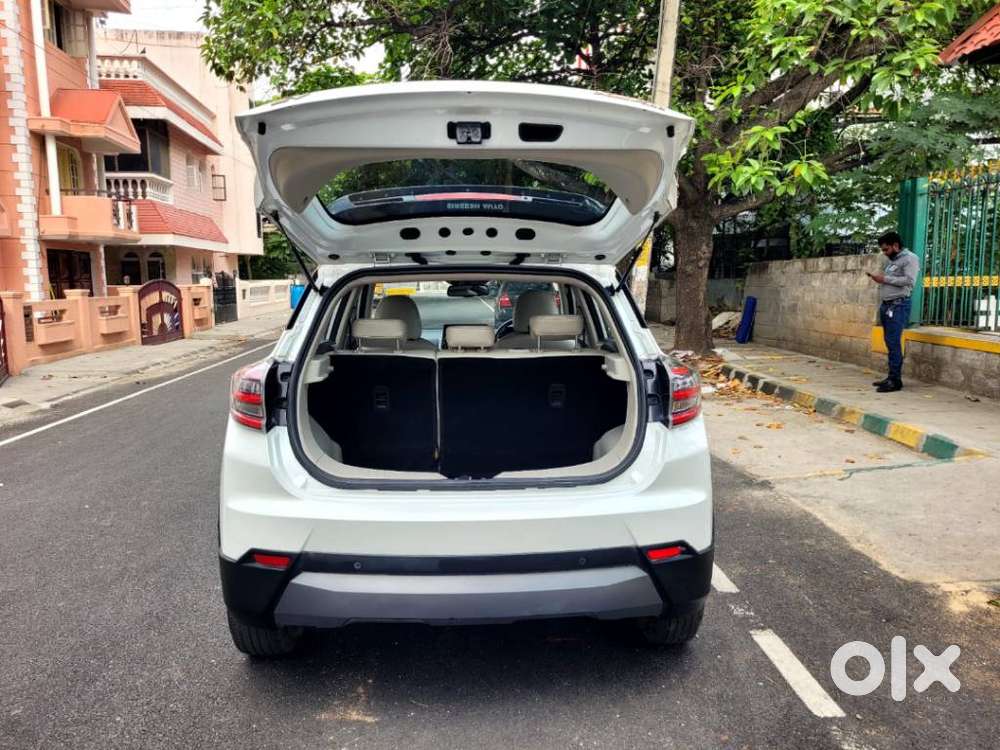 Mahindra Xuv400 Ev El Fast Charger, 2023, Electric