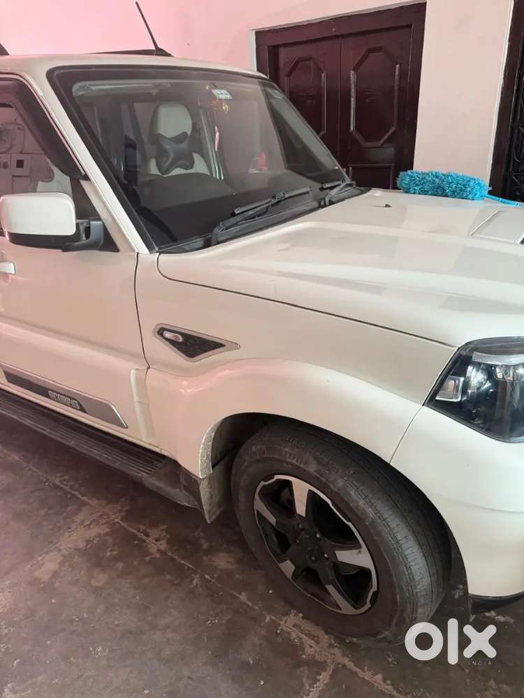 Mahindra Scorpio Classic 2022 Diesel 30000 Km Driven