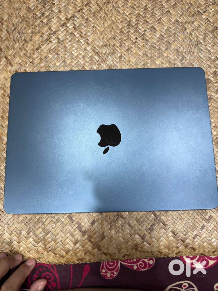 Macbook air m2 ( 16gb/256gb )