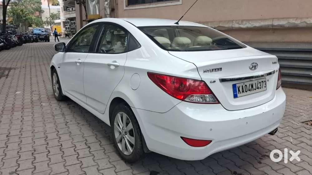 Hyundai Verna Vtvt 1.6 Sx, 2011, Petrol