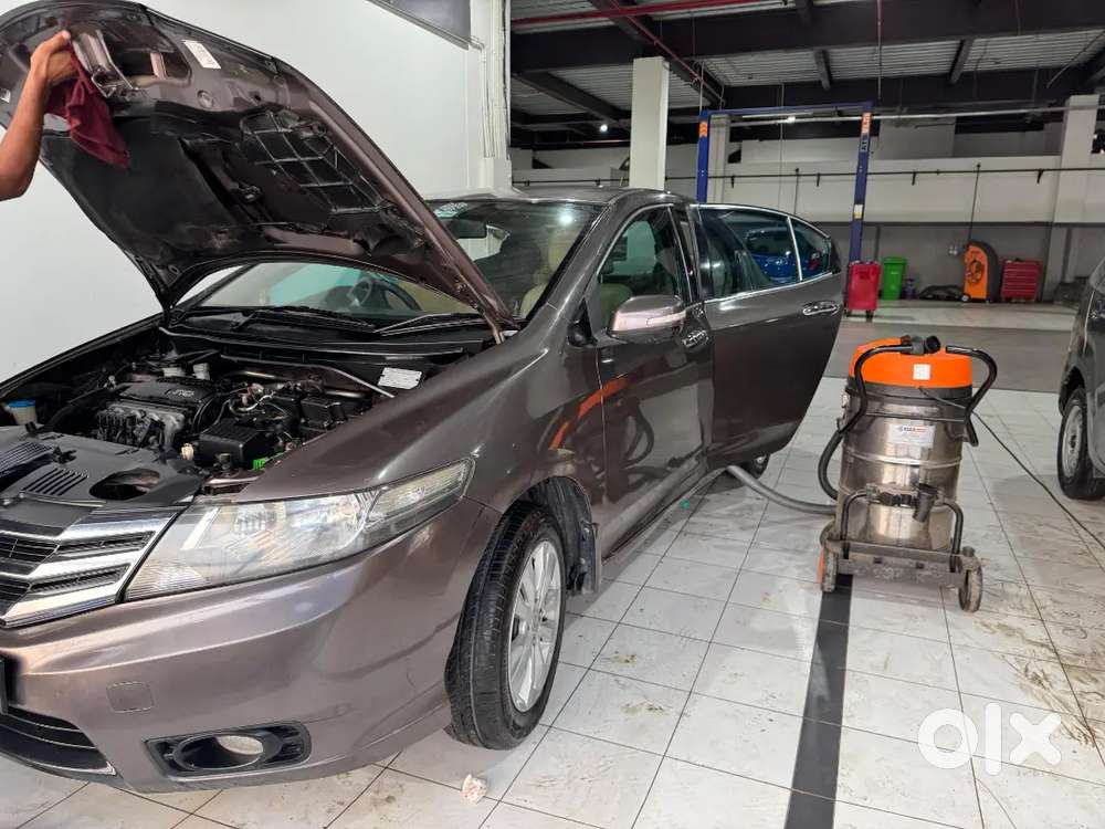 Honda City 2012 V Mt In U Titanium Colour