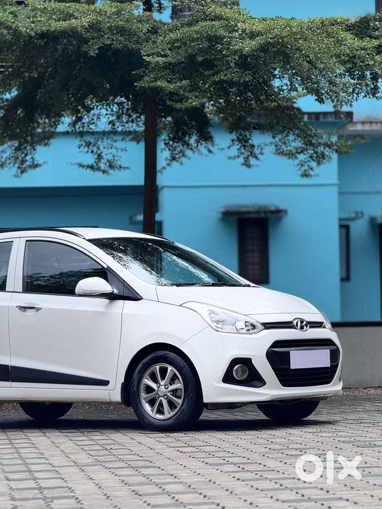 Hyundai Grand I10 Asta Option, 2016, Petrol