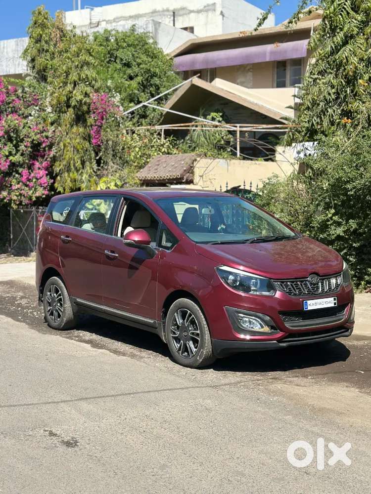 Mahindra Marazzo M8  2018 Diesel
