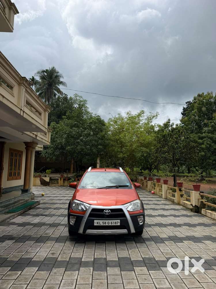 Toyota Etios Cross 1.5l V, 2015, Petrol