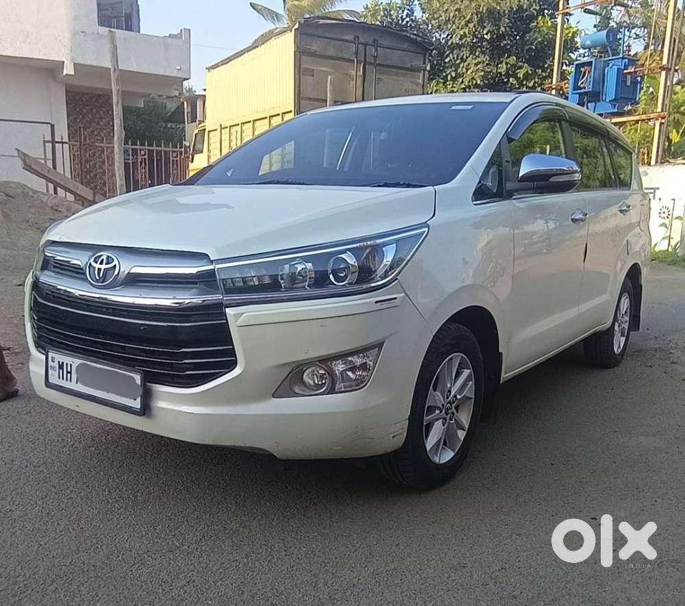 Toyota Innova Crysta 2.8 Zx At 7 Seater, 2017