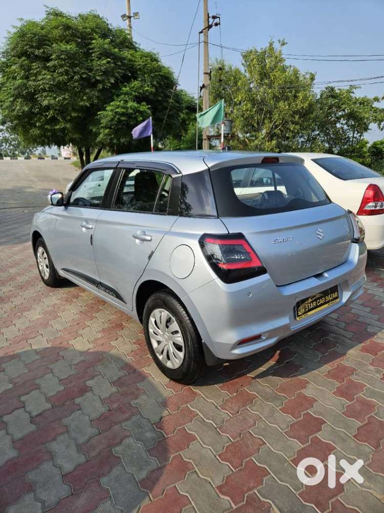 Maruti Suzuki Swift Vxi + Manual, 2024, Petrol