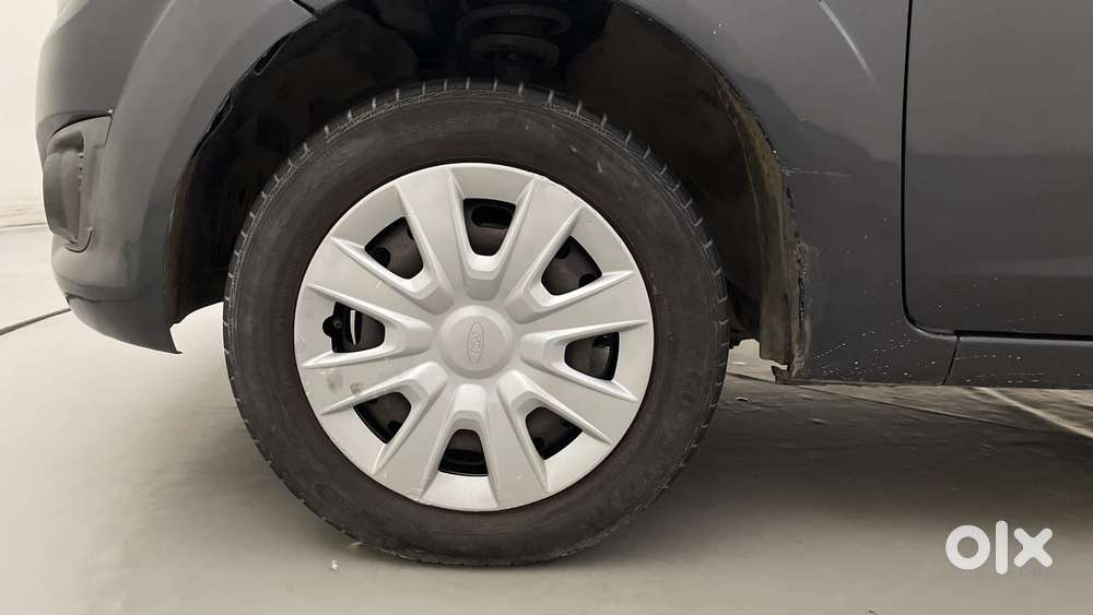 Ford Figo 2010-2012 Petrol Zxi, 2013, Petrol