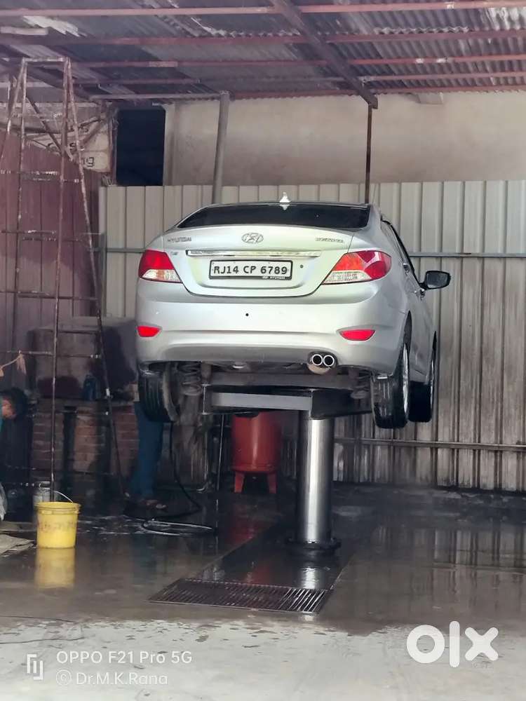 Hyundai Verna 2011