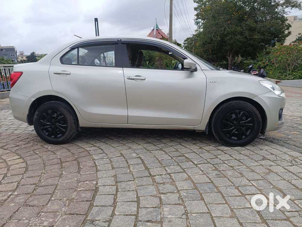 Maruti Suzuki Swift Dzire Amt Vdi, 2017, Diesel