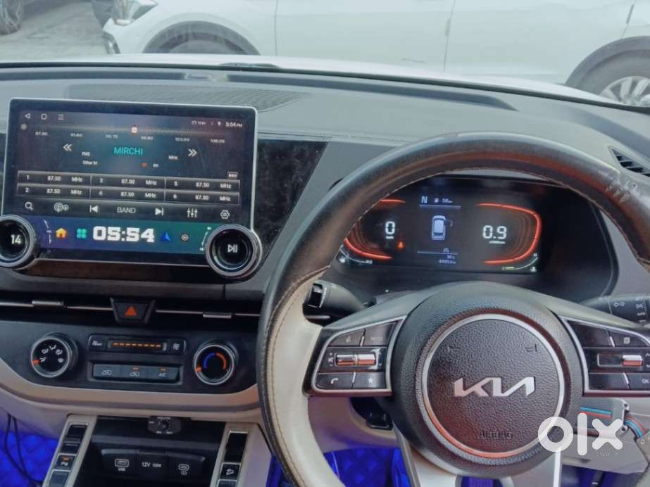 Kia Carens 1.5 Premium 7 Str, 2024, Petrol
