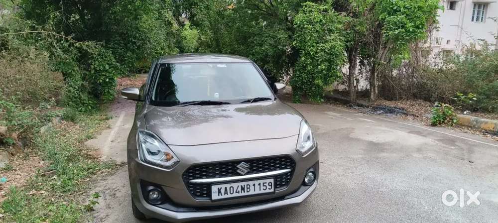 Maruti Suzuki Swift Zxi + Ags. 2022 Model. Single Owner. Compinsurance