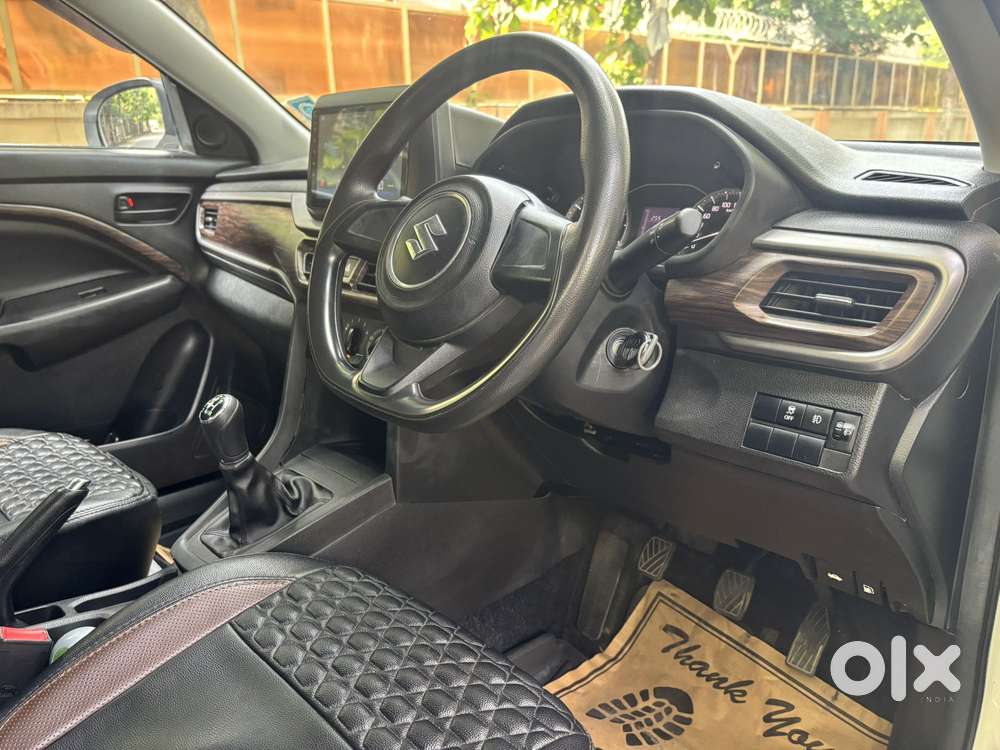 Maruti Suzuki Brezza 1.5 Lxi Smart Hybrid, 2024, Petrol
