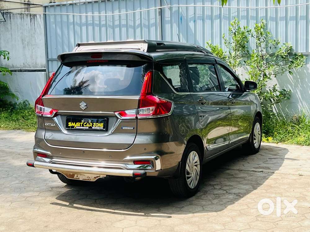 Maruti Suzuki Ertiga 1.5 Vxi, 2022, Petrol