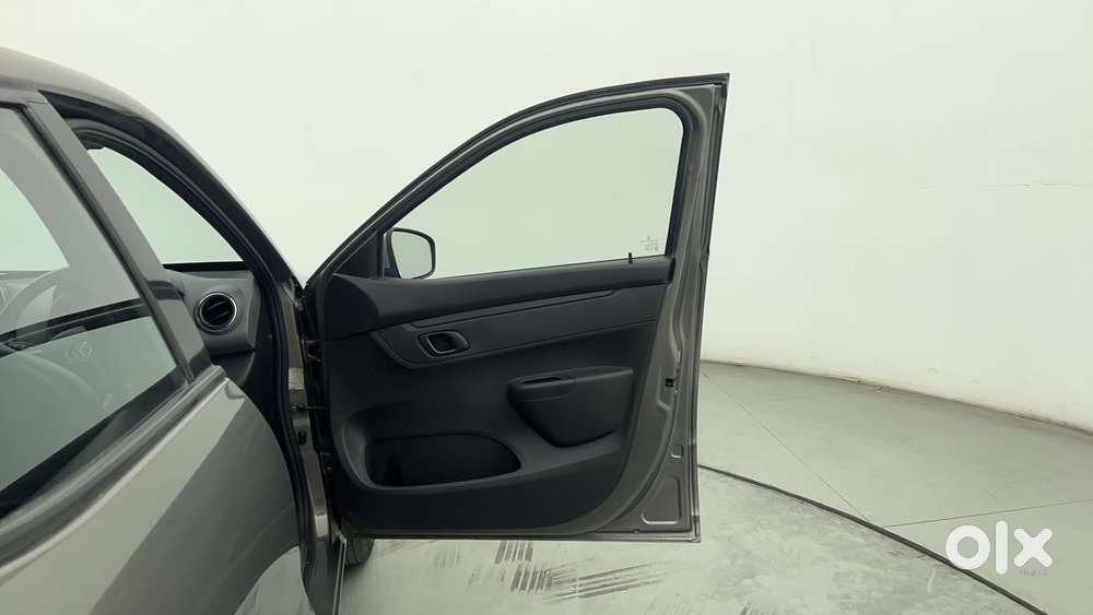 Renault Kwid 1.0 Rxt Amt, 2017, Petrol