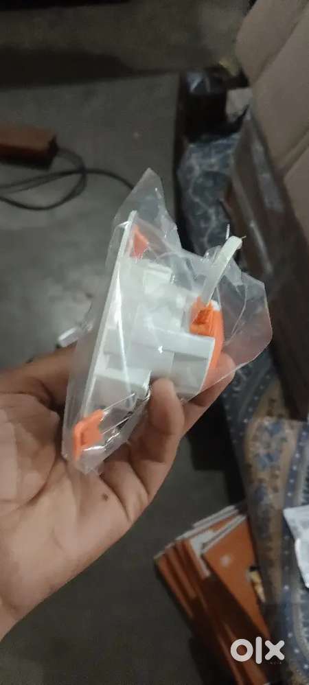 Consult light red colour or blue colour clair company ki light
