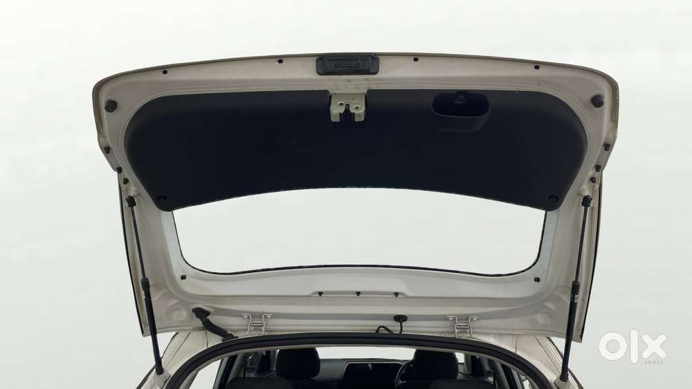 Hyundai New I20 1.2 Asta (o) Mt Dual Tone, 2022, Diesel