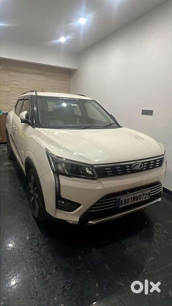 Mahindra Petrol Car 2021