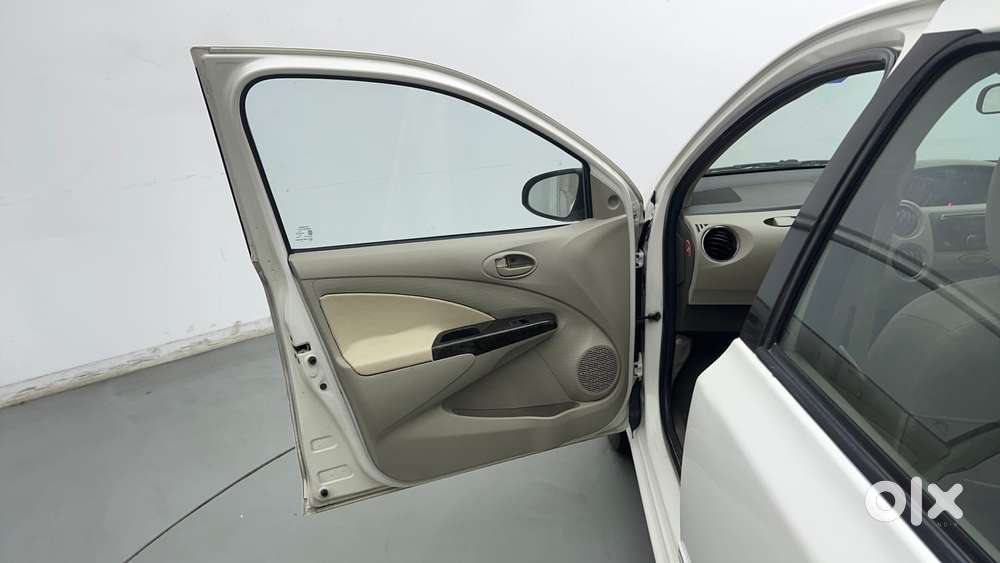 Toyota Etios Vx, 2015, Petrol