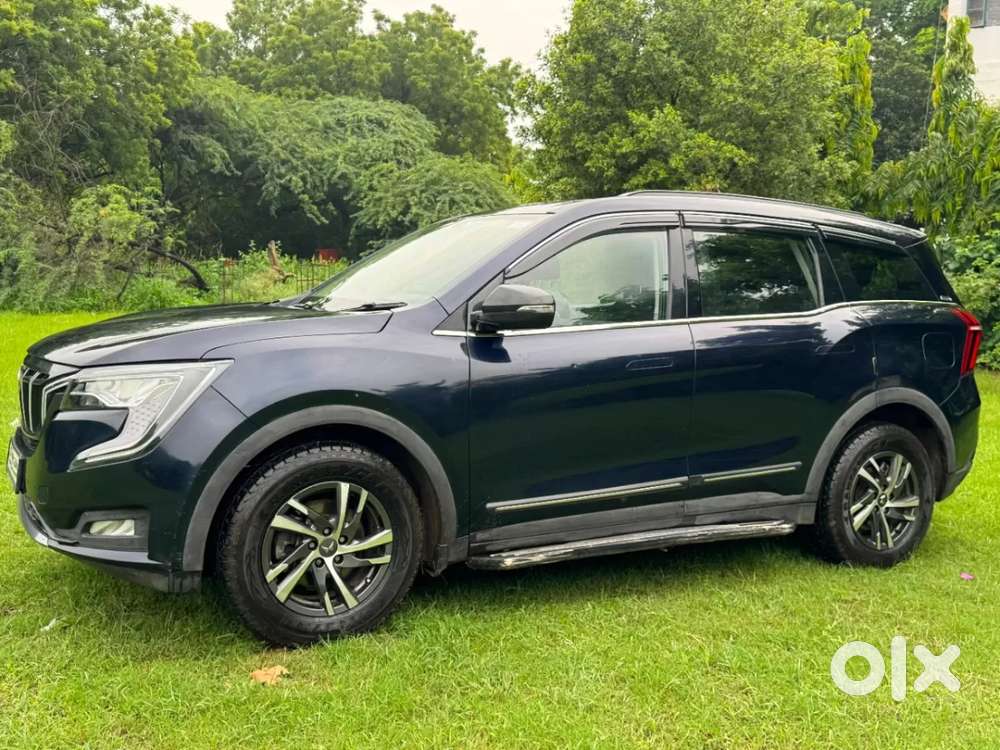 Mahindra Xuv700 2.0 Ax 5 Petrol Mt 7 Str, 2022, Petrol