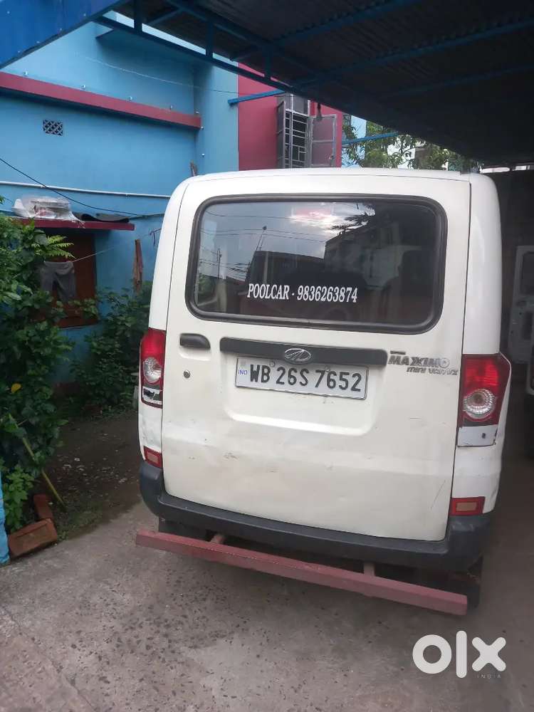 Tata Magic/ Mahindra Maxximo