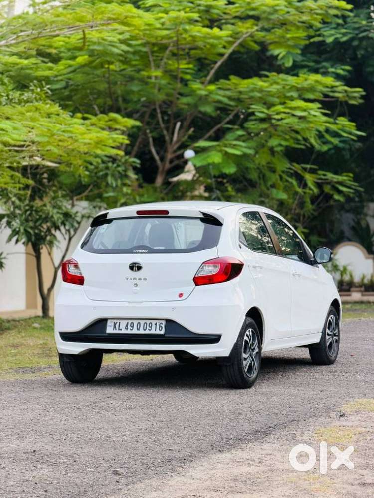 Tata Tiago 1.2 Revotron Xta, 2024, Petrol