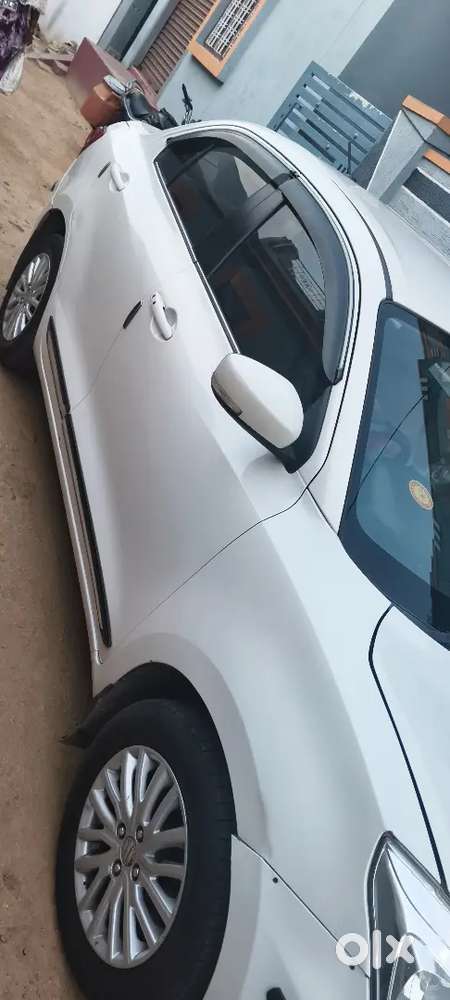 Maruti Suzuki Dzire 2023 Cng & Hybrids 74600 Km Driven