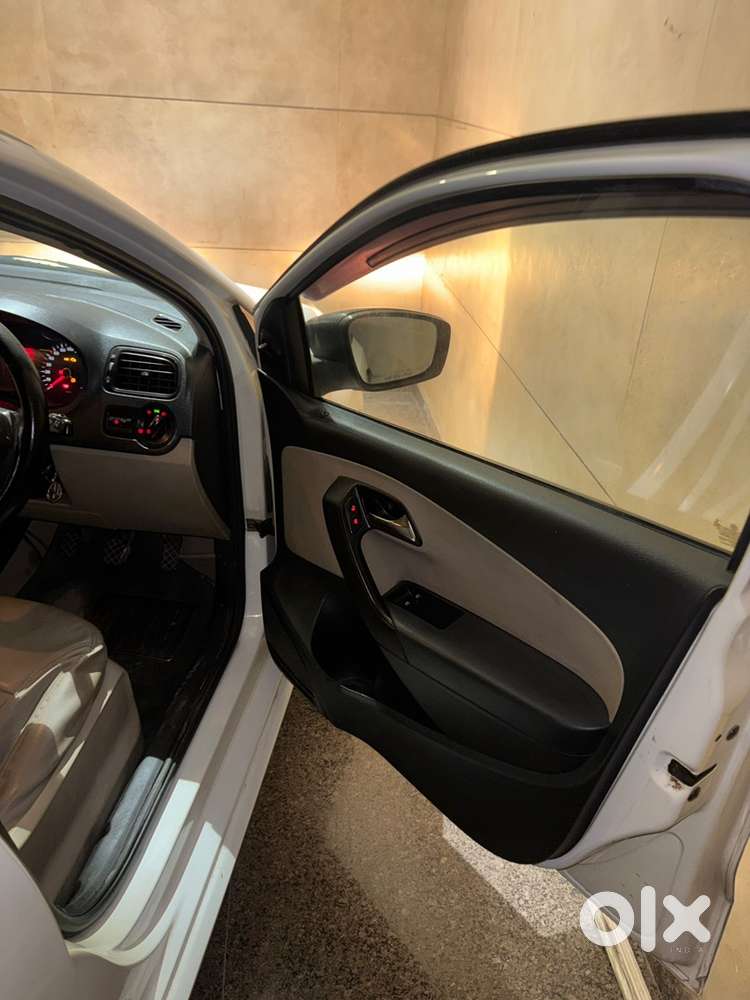 Volkswagen Polo Petrol 2011