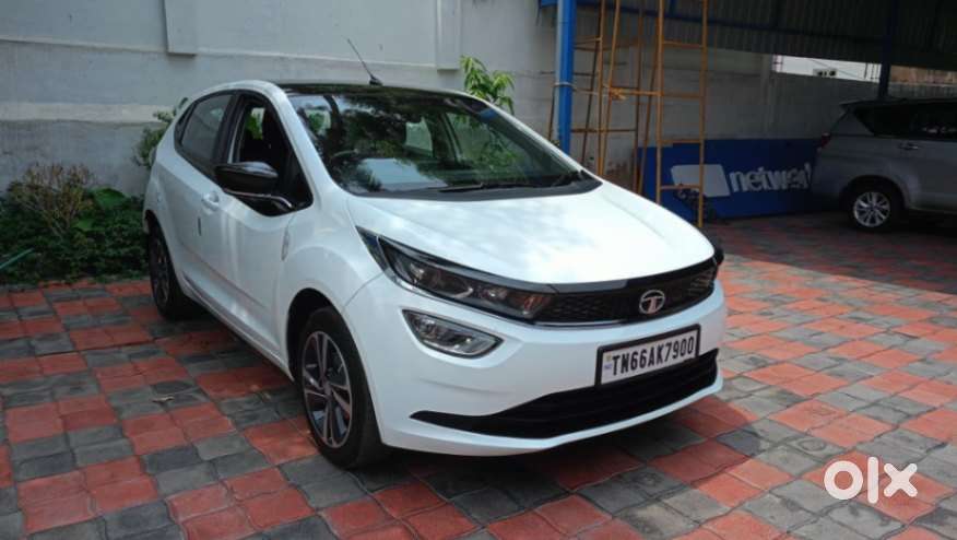 Tata Altroz Xz, 2022, Petrol