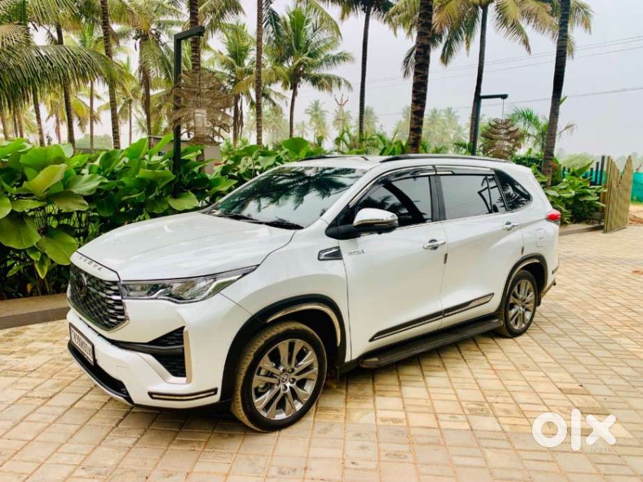 Toyota Innova Hycross 2.0 Zx (o) Hybrid 7 Str, 2025, Cng & Hybrids