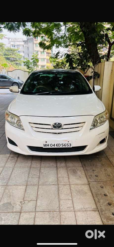 Toyota Corolla Altis 2010