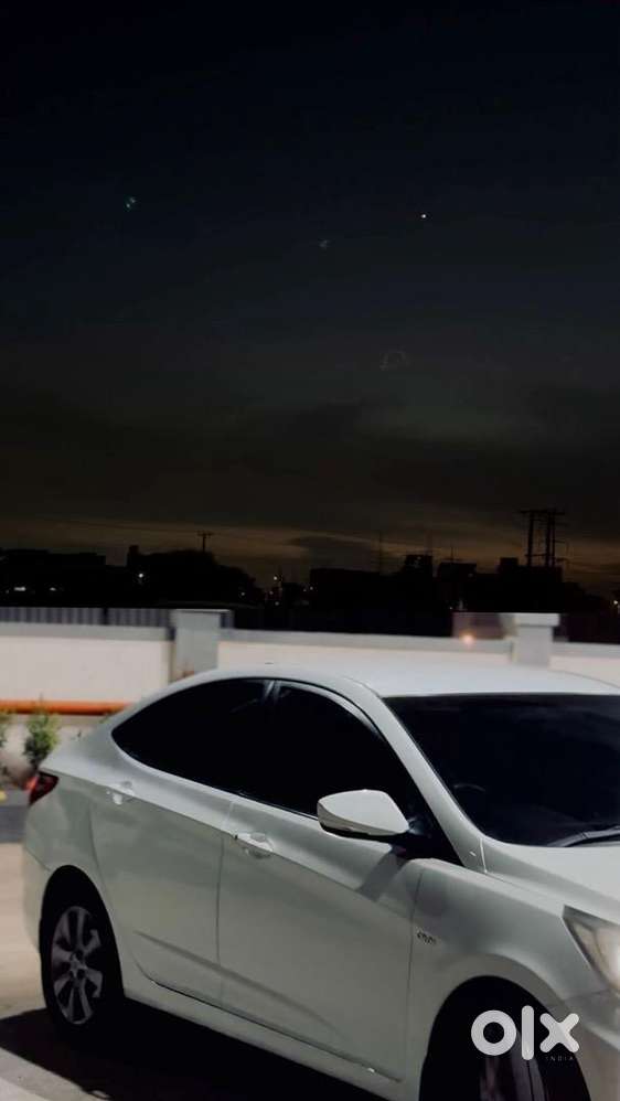 Hyundai Verna Diesel (white)