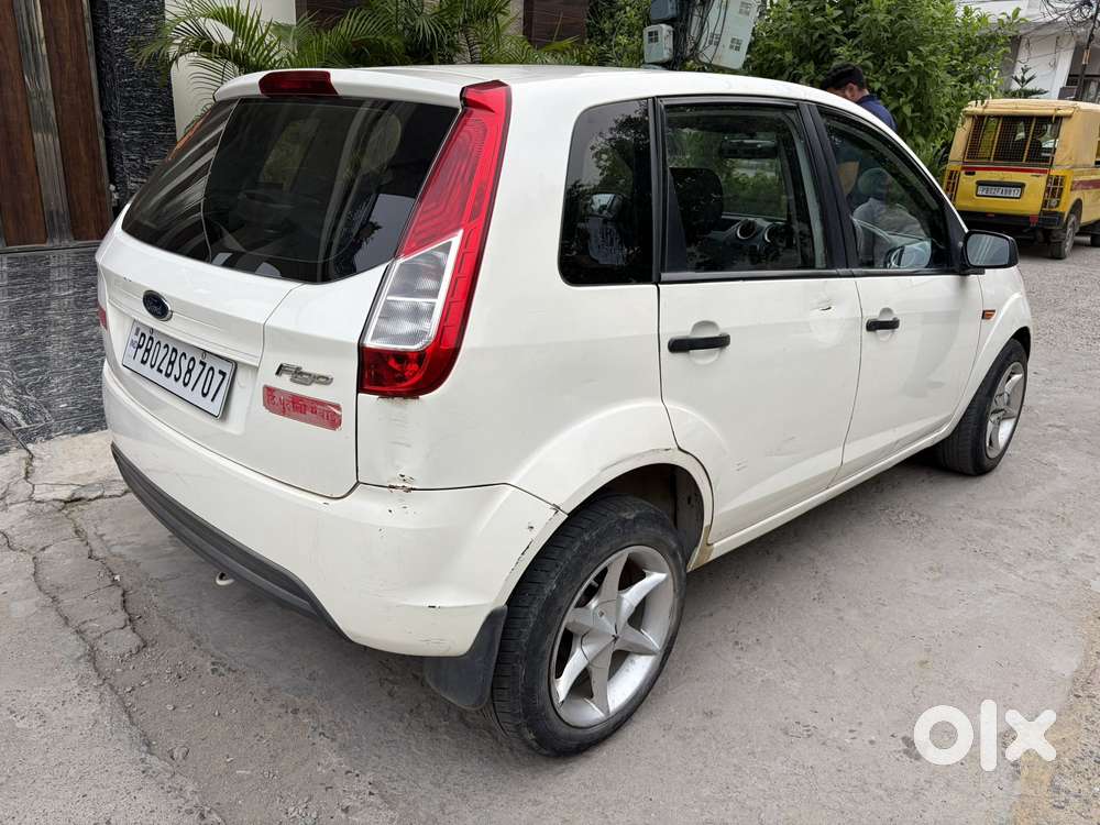 Ford Figo Petrol Celebration Edition, 2014, Petrol