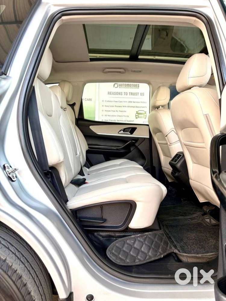 Mahindra Xuv700 2.2 Ax 7 Diesel At Luxury Pack Str Awd, 2023, Diesel