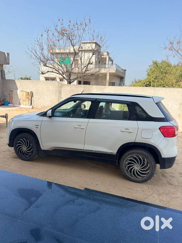 Maruti Suzuki Brezza 2016 Diesel Well Maintained