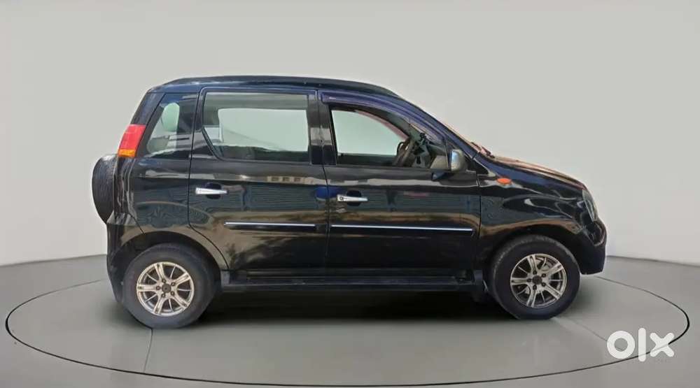 Mahindra Quanto 1.5 C4 2013 (7 Seater)