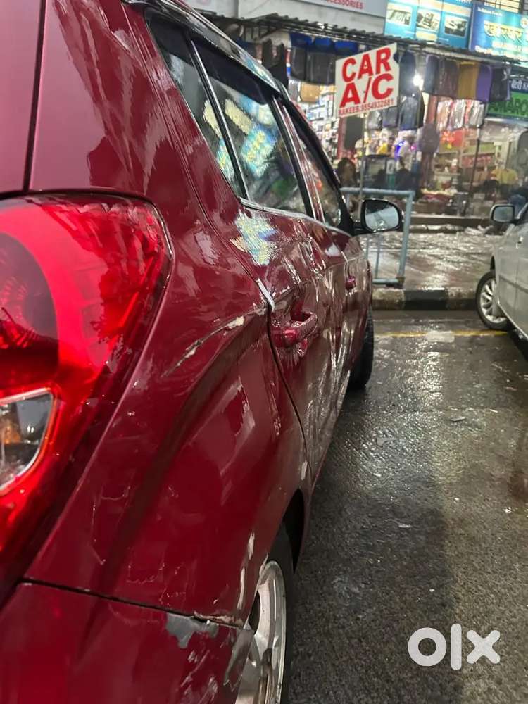 Hyundai I20 Asta 2011 Km Driven 100000