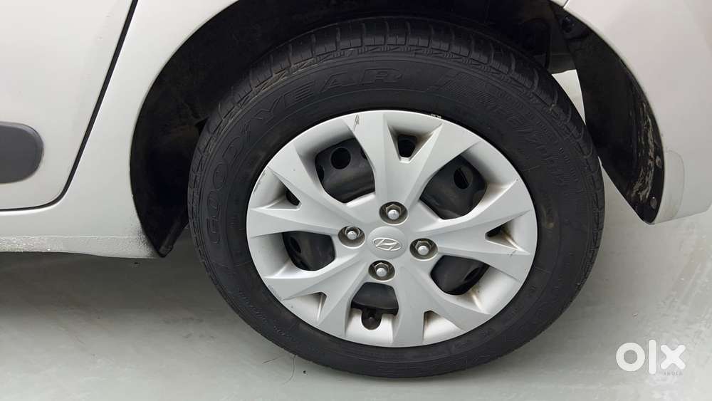 Hyundai Grand I10 1.2 Kappa Sportz, 2016, Petrol