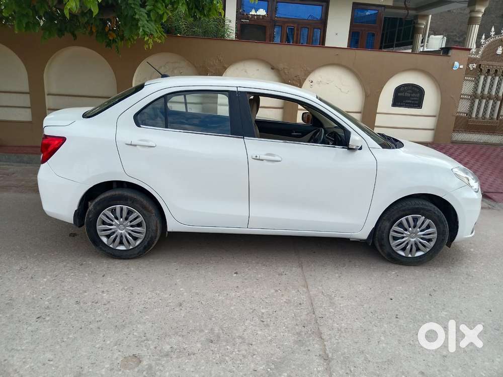 Maruti Suzuki Dzire 1.2 Vxi, 2023, Petrol