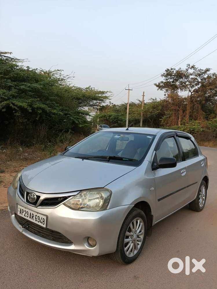 Toyota Etios Liva 2011-2012 V, 2011, Petrol