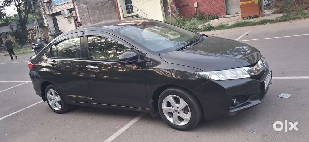 Honda City 1.5 V Mt Sunroof, 2015, Diesel