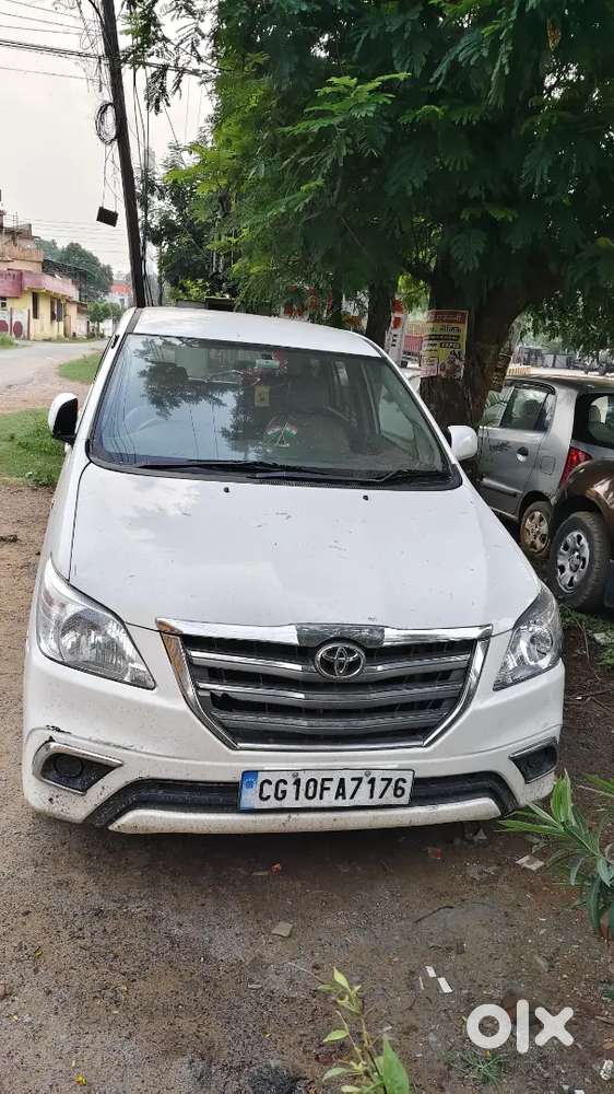 Toyota Innova 2012 Diesel Well Maintained